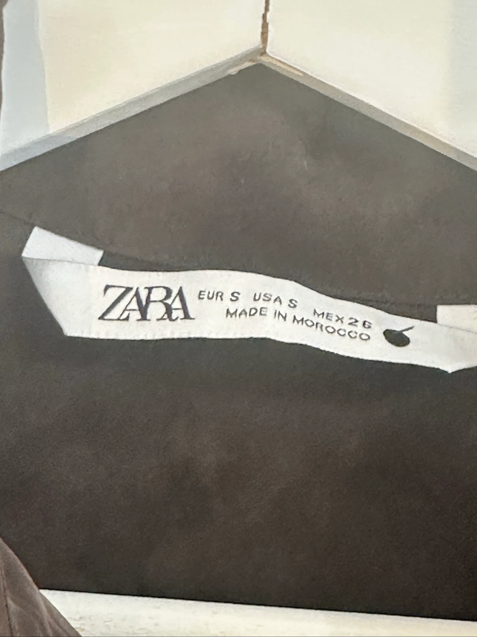 Elegante bruine Zara-hemd van 100% zijde, nieuw, maat S – photo 4